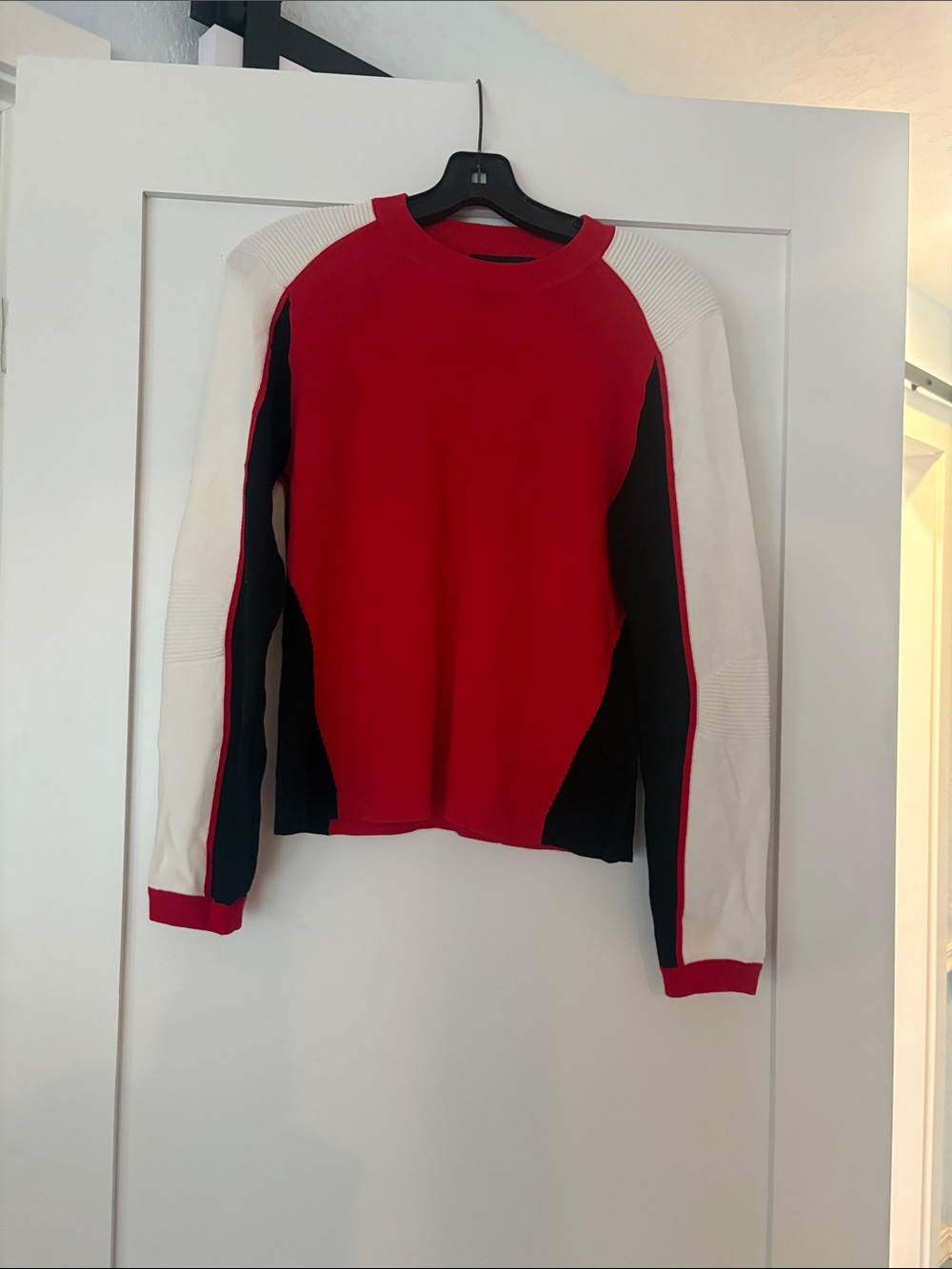Banana Republic Red, Black & White Crewneck Colorblock Sweater SZ M Petite